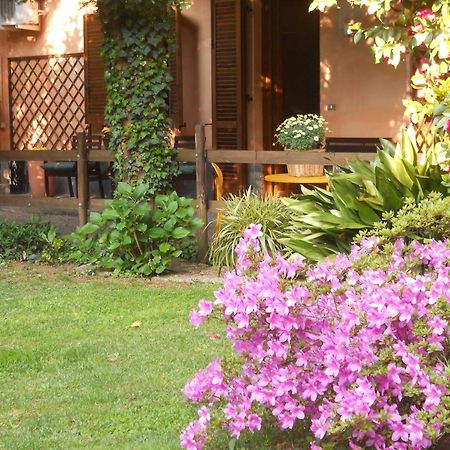 B&B Il Cortile Malpensa Casorate Sempione Ngoại thất bức ảnh